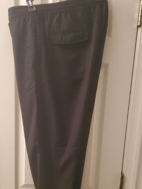 H&M Men's Black Elastic-Waist Jogger Pants